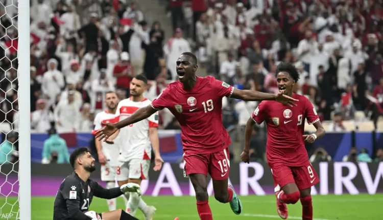 لاعبو منتخب قطر