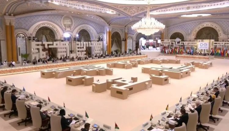 البيان الختامي للقمة العربية والإسلامية غير العادية في الرياض يؤكد على مجموعة من القرارات، أهمها ما يتعلق بفلسطين ولبنان