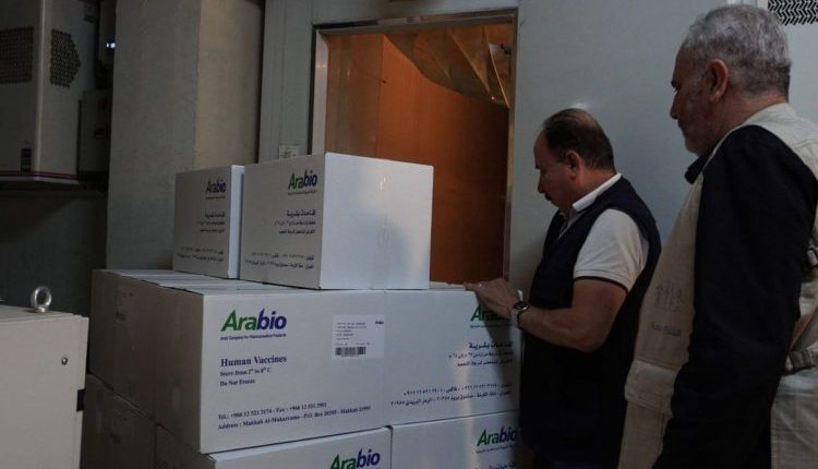 تسليم جرعات لقاح السحايا للحجاج السوريين