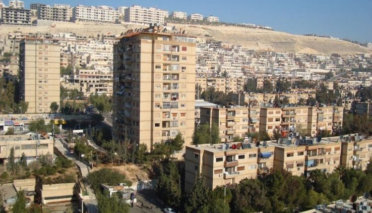 في قلب العاصمة السورية، تحولت أحلام المواطنين بالحصول على سكن خاص إلى كوابيس قانونية معقدة.