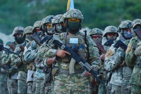 معظمهم من الأويغور… واشنطن توافق على دمج آلاف المقاتلين الأجانب ضمن الجيش السوري