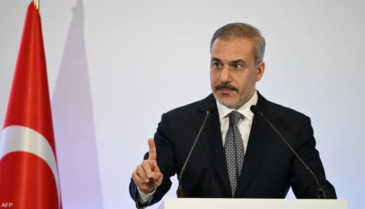 وزير الخارجية التركي يتهم إسرائيل بزعزعة استقرار سوريا ويحذر من تقسيم الجنوب