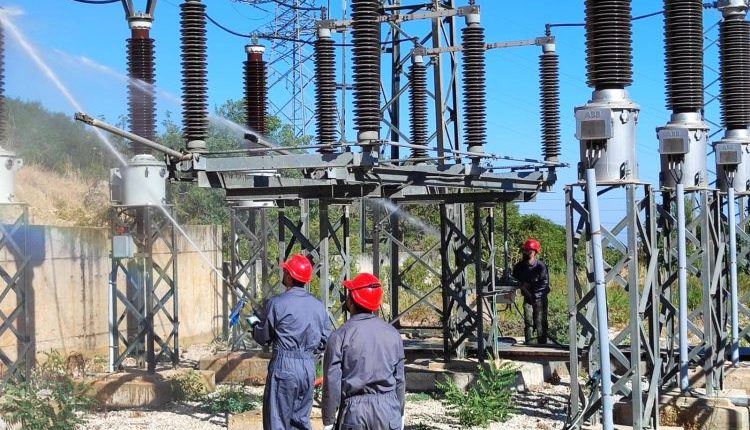 هل تقترب سوريا من الخروج من العتمة؟