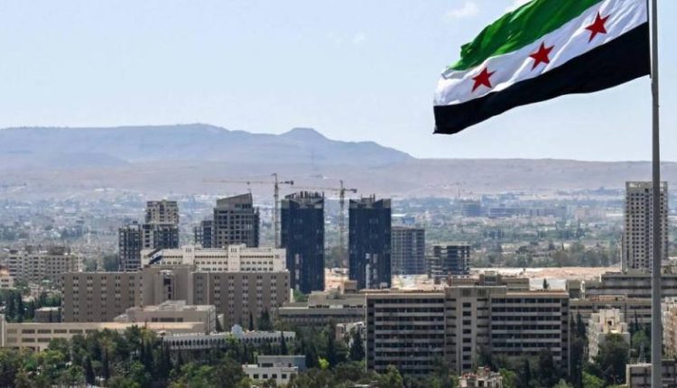 مبادرتان ومسار سياسي جديد.. هل تفتح سوريا صفحة الإنقاذ الوطني بعد سقوط النظام؟
