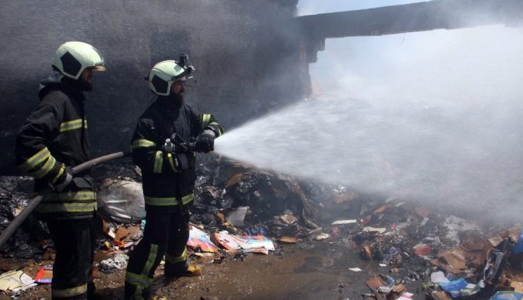 إخماد 13 حريقًا في ريف اللاذقية خلال 24 ساعة