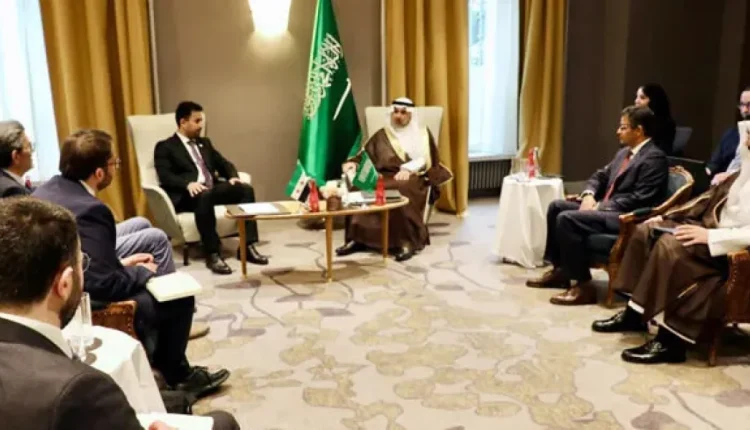 تأهيل المشافي مصعب العلي وزير الصحة السعودي فيصل المجفل تعزيز التعاون الثنائي في القطاع الصحي تنامي التنسيق العربي–السوري في مجالات الخدمات والبنية التحتية سوريا السعودية