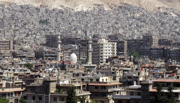 أزمة سكن خانقة تهدد عودة اللاجئين السوريين