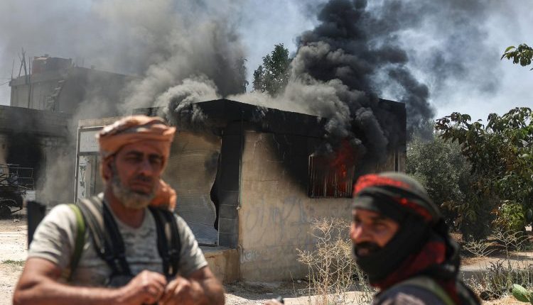 رصد المرصد السوري لحقوق الإنسان، اليوم السبت، تجددًا خطيرًا للاشتباكات في الأحياء الغربية لمدينة السويداء