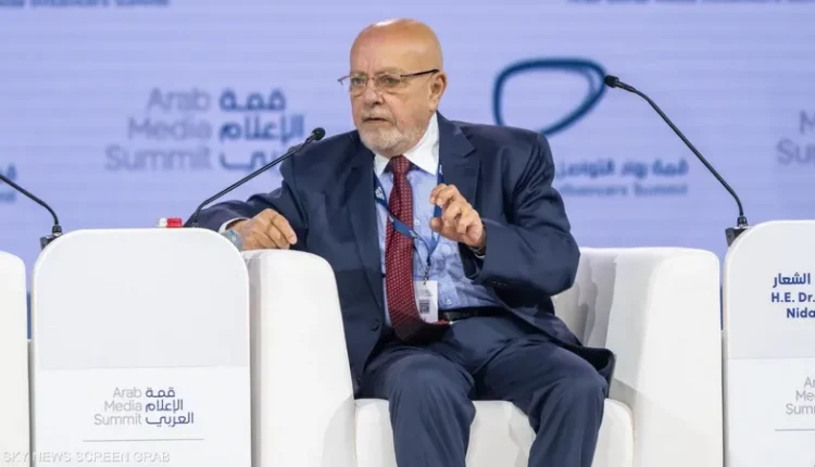 أكد وزير الاقتصاد والصناعة السوري، محمد نضال الشعار، خلال مقابلة مع "العربي الجديد" في إسطنبول، أن الحكومة السورية مصممة على تحرير الاقتصاد