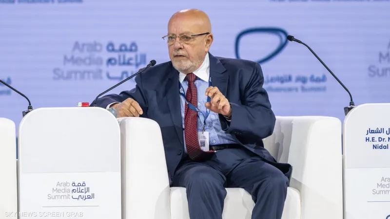 أكد وزير الاقتصاد والصناعة السوري، محمد نضال الشعار، خلال مقابلة مع "العربي الجديد" في إسطنبول، أن الحكومة السورية مصممة على تحرير الاقتصاد
