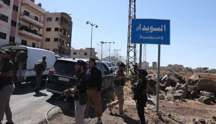 شهدت محافظة السويداء في الأسابيع الأخيرة موجة عنف غير مسبوقة، تمثلت بهجمات قوات الحكومة الانتقالية ومجموعات بدوية موالية لها على القرى والبلدات