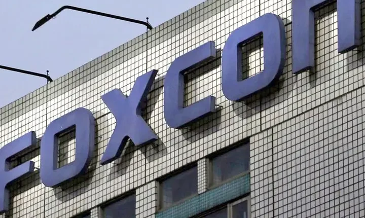 فوكسكون-وسوفت-بنك-تتعاونان-في-مشروع-ستارغيت-للذكاء-الاصطناعي