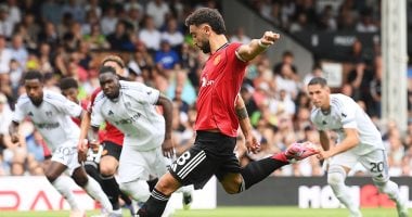 مانشستر يونايتد في اختبار أمام بيرنلي لإناقاذ موسمه الدوري الإنكليزي الممتاز