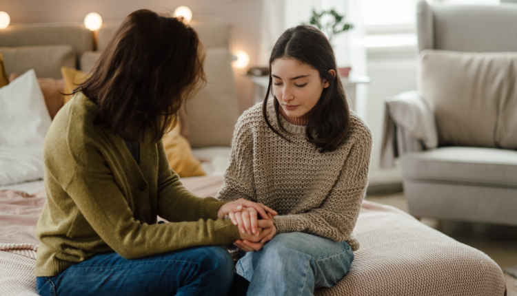 كذب المراهقين: هل هو أزمة أخلاق أم مرحلة نمو؟