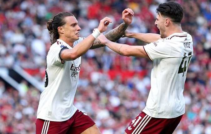 آرسنال فوز مثير وعريض على ليدز يونايتد يوريان تيمبر بوكايو ساكا