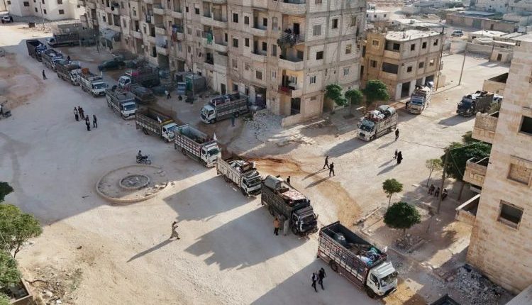 عائلة نازحة