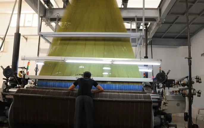 تشهد الأسواق السورية تدفقاً كبيراً للبضائع الأجنبية بعد خفض الرسوم الجمركية وتسهيل إجراءات الاستيراد،