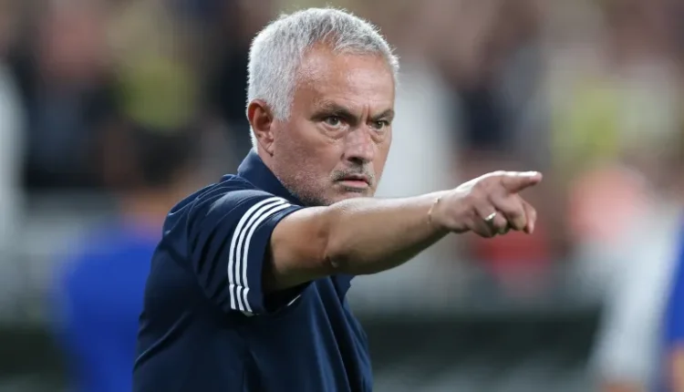 جوزيه موزينيو فشل فريق فنربخشة بالتأهل لدوري أبطال أوروبا