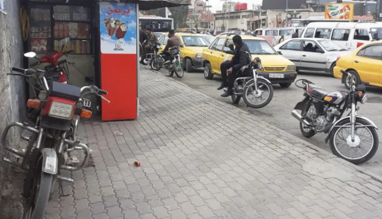 الدراجات النارية موتور سوريا ارتفاع تكاليف المواصلات وسيلة نقل بديلة وشبه رسمية المدن السورية