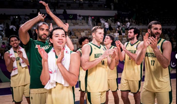 منتخب أستراليا منتخب إيران فوز عريض نصف نهائي كأس آسيا لكرة السلة 2025 السعودية جدة