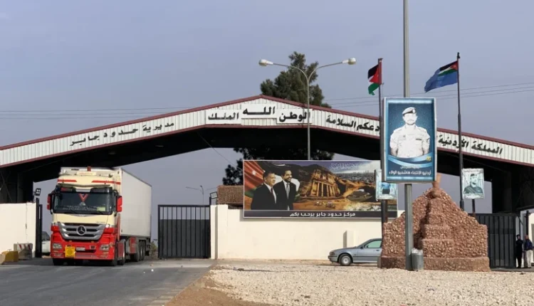 شهدت العلاقات التجارية بين الأردن وسوريا قفزة لافتة خلال النصف الأول من عام 2025، إذ ارتفعت الصادرات الأردنية إلى سوريا بنسبة 405%