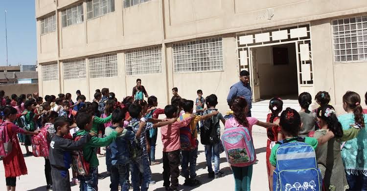 محافظة حمص تصدر قرار بفصل الطلاب عن الطالبات في المدارس من الصف الأول وحتى الصف التاسع