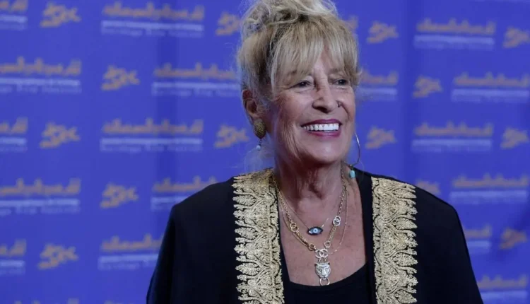 شهدت دمشق مؤخراً فعالية مشبوهة تحت عنوان "سوريا الأمل"، التي أثارت جدلاً كبيراً بعد تكريم الفنانة السورية منى واصف بلقب "سفيرة السلام"