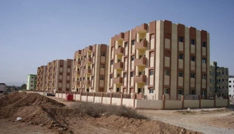 كشف مدير فرع إسكان عدرا العمالية، المهندس وليد معاد، عن تسليم 45 شقة في الشهر الفائت، بعضها تم تسليمه بإكساء كامل