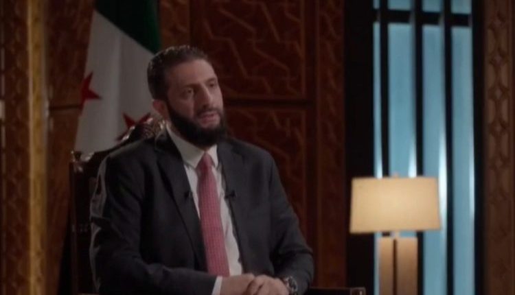 أكد رئيس المرحلة الانتقالية في سوريا، أحمد الشرع، أن وحدة الأراضي السورية خط أحمر، مشدداً على أن سوريا لن تتنازل عن شبر واحد من ترابها