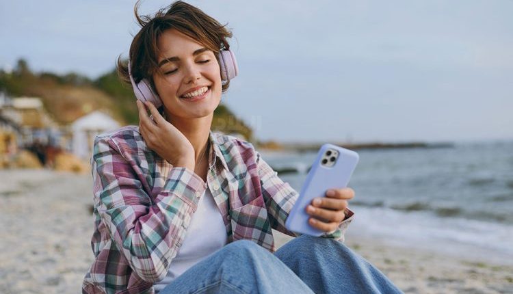 وداعاً-لدوار-الحركة-الموسيقى-الحل-السحري-لسفر-ممتع