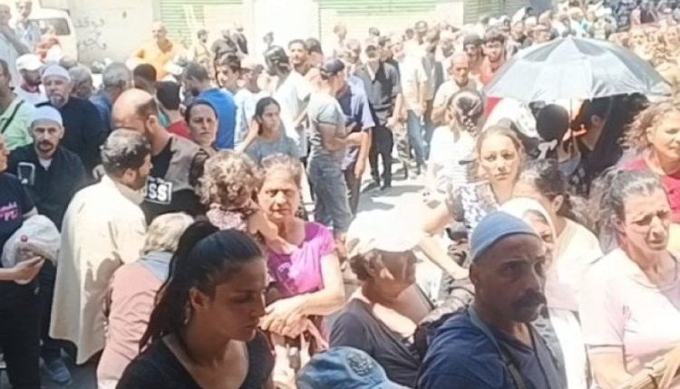 بيان الطحين، بفك الحصار المفروض على السويداء، وإدخال المواد التموينية، بإشراف منظمات إنسانية محايدة.