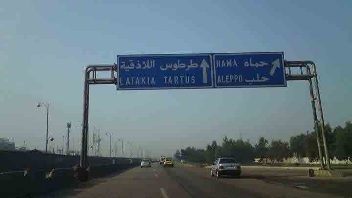 تشهد مدينة جبلة في الساحل السوري ظاهرة الهجرة المعاكسة من المدينة إلى الريف، حيث يعود السكان إلى قراهم هربًا من ارتفاع تكاليف المعيشة