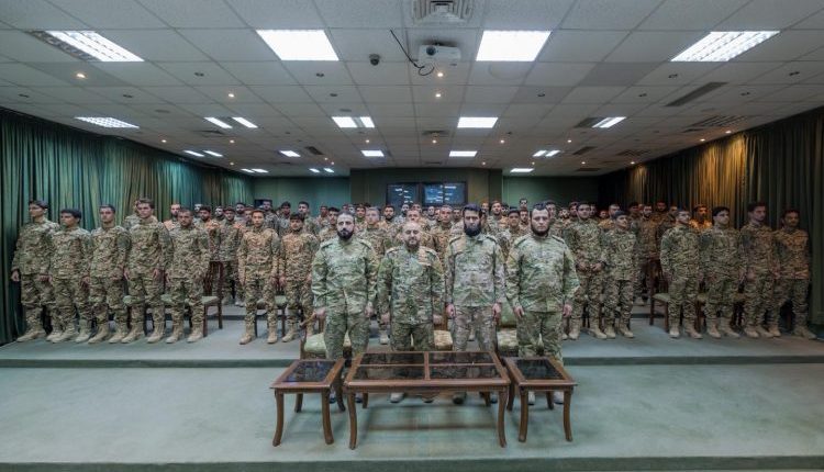 عبّر وزير الدفاع السوري، مرهف أبو قصرة، عن شكره لكلٍّ من تركيا والسعودية على تعاونهما في استقبال بعثة من الضباط السوريين.