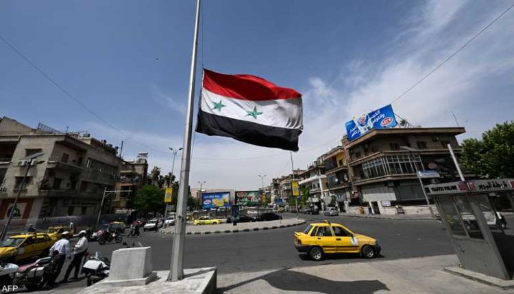 بدأت بعض الوجوه البارزة من النظام السوري السابق في العودة إلى الواجهة، إما من خلال أدوار أمنية أو مبادرات ظاهرها إنساني وباطنها سياسي.