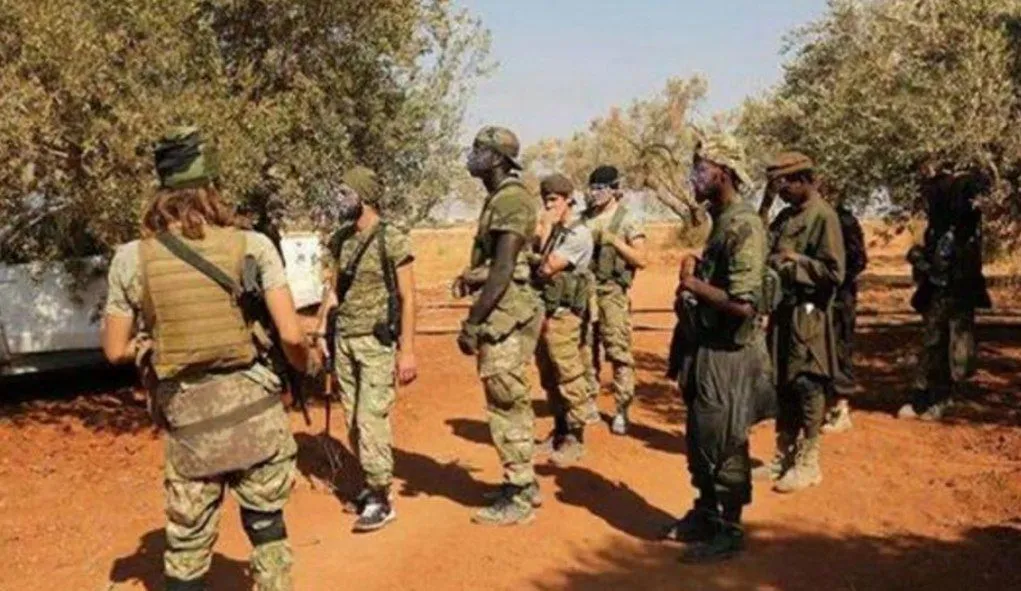 اشتباكات عنيفة بين قوات دكشق ومقاتلين فرنسيين عمر أوسمين أحمد الشرع الأمن العام وزارة الدفاع حارم