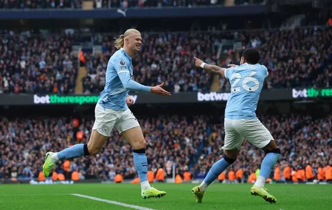 مانشستر سيتي يحل ضيفاً ثقيلاً على فياريال اليوم ضمن مواجهات دور يأبطال أوروبا ملعب لا سيراميكا