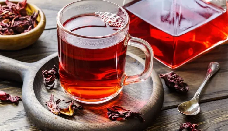 شاي-الكركديه-المشروب-الخارق-بـ-10-فوائد-صحية-مذهلة