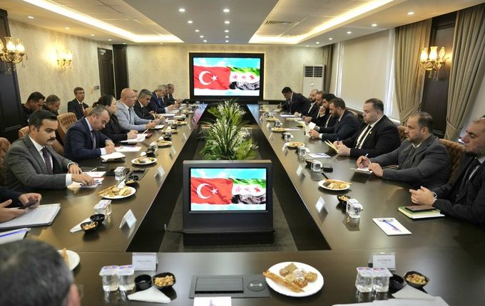 تفعيل وشيك لاتفاق الترانزيت البري بين تركيا وسوريا مازن علوش