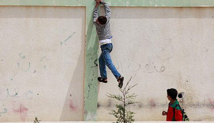 تسرب طالب المدرسة