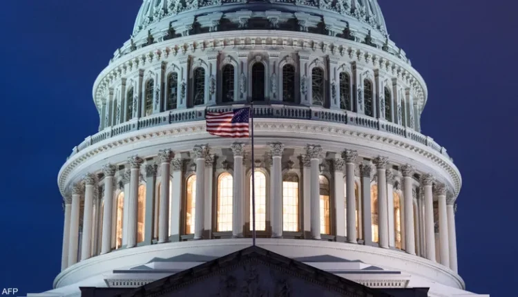 برز خلال الأسابيع الأخيرة تحرك تشريعي داخل الكونغرس الأميركي، يهدف إلى تعديل آليات التعامل مع قانون “قيصر” والعقوبات المفروضة على سوريا.