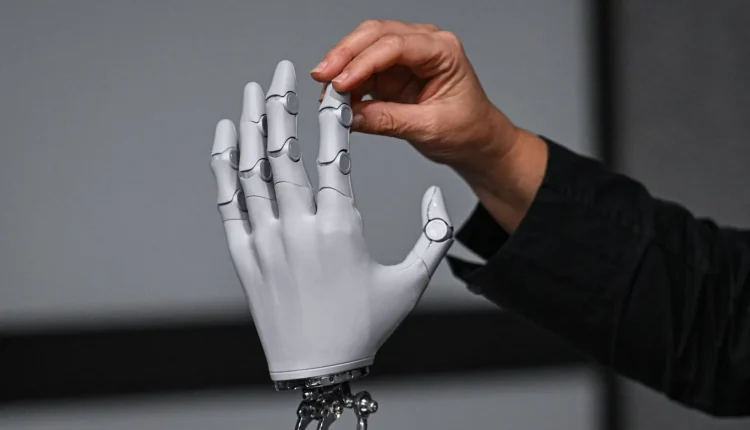 الروبوتات-تغزو-العالم-المادي-الموجة-القادمة-من-الذكاء-الاصطناعي-تبدأ-من-اليابان-والصين!