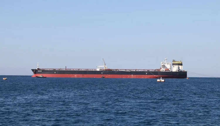 وصول الدفعة الأخيرة من المنحة النفطية السعودية مليون برميل إلى سوريا