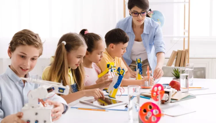 هل-روبوتات-الدردشة-تغزو-غرف-الأطفال-دراسة-تحذر-من-خطر-الذكاء-الاصطناعي.