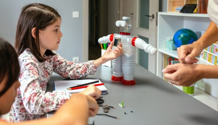 التوحد-والتكنولوجيا-كيف-يغير-الذكاء-الاصطناعي-والروبوتات-مستقبل-أطفالنا.