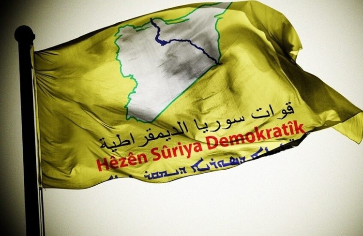 كشف مصدر مقرّب من قسد، أن زيارة الرئيس السوري الانتقالي أحمد الشرع إلى واشنطن والحديث عن رفع محتمل للعقوبات تمثلان "حدثاً مهماً للسوريين"