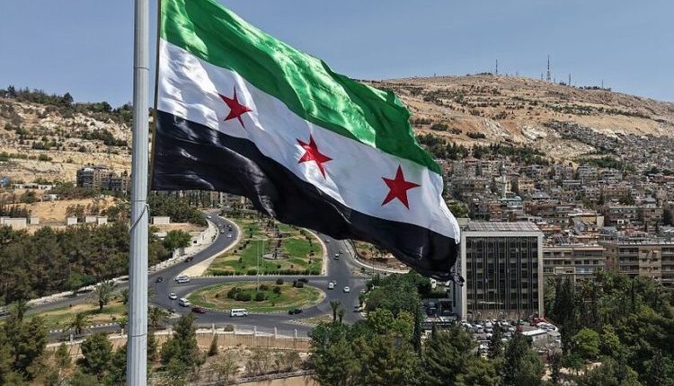 أصدرت مجموعة الأزمات الدولية دراسة موسعة تناولت واقع سوريا بعد عام من سقوط نظام بشار الأسد، مركّزة على الاختلالات الأمنية