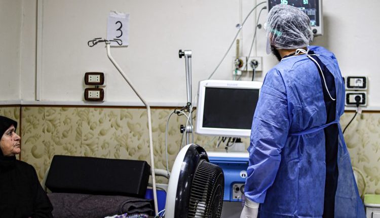 استهداف الكوادر الطبية