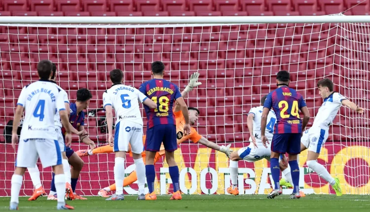 برشلونة يقتنص صدارة الليغا مؤقتأ بفوز كبير على ألافيس الدوري الإسباني