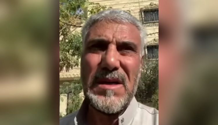 اتهم مواطن من مدينة دير الزور، مغترب منذ عقود في السعودية، جهات وصفها بـ"النافذة" بالاستيلاء على منزله في حي القصور،