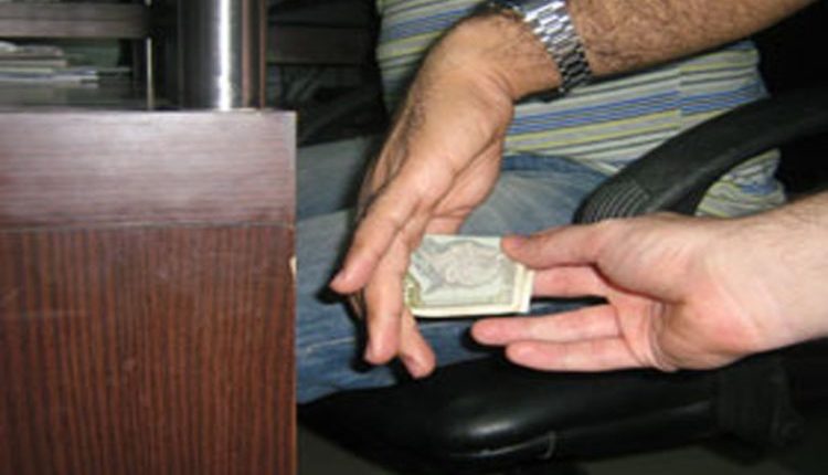 الفساد الرشوة في سوريا أطلق الجهاز المركزي للرقابة المالية محمد عمر قديد مؤسسات الدولة